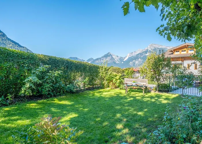 Johanna Reith im Alpbachtal